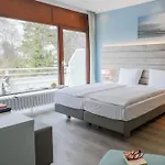 Acqua Yachthotel & Restaurant