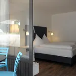 Acqua Yachthotel & Restaurant Hotel 4*