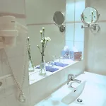 Acqua Yachthotel & Restaurant Strande