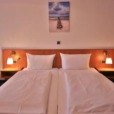 Acqua Yachthotel & Restaurant Strande