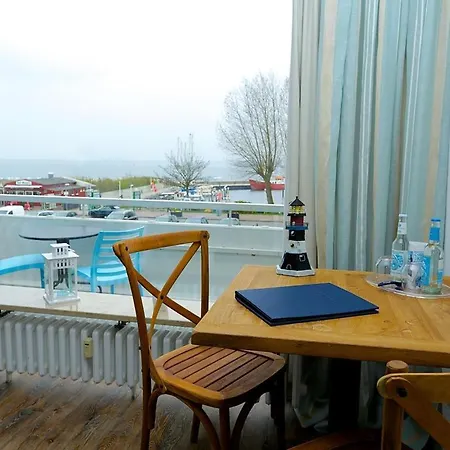 Acqua Yachthotel & Restaurant Hotel