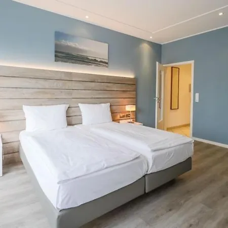 Acqua Yachthotel & Restaurant Szálloda Strande