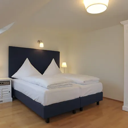 Acqua Yachthotel & Restaurant 4* Strande