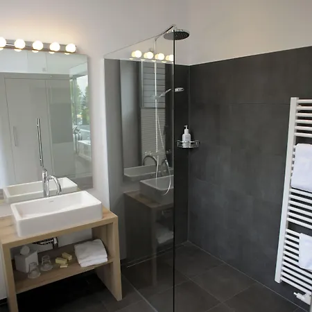 Acqua Yachthotel & Restaurant