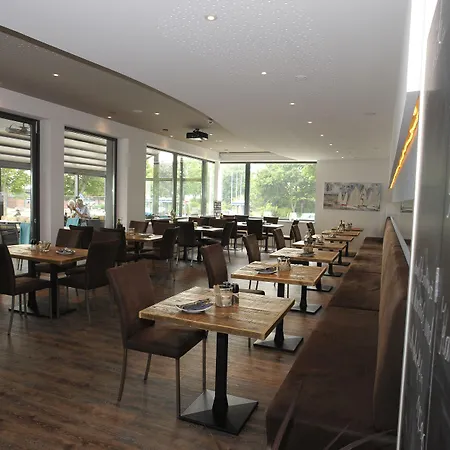 Hotel Acqua Yachthotel & Restaurant Strande