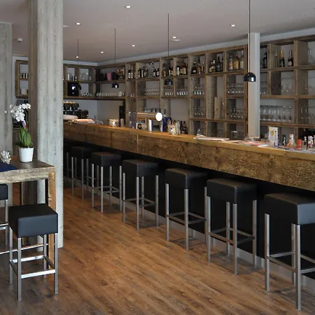 Szálloda Acqua Yachthotel & Restaurant