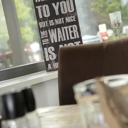 Szálloda Acqua Yachthotel & Restaurant