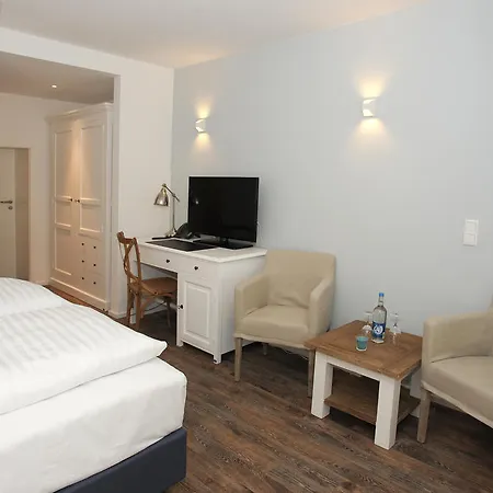 Acqua Yachthotel & Restaurant Hotel Strande