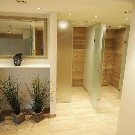 Acqua Yachthotel & Restaurant Отель