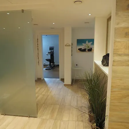 Отель Acqua Yachthotel & Restaurant