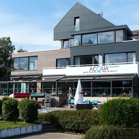 Отель Acqua Yachthotel & Restaurant 4*