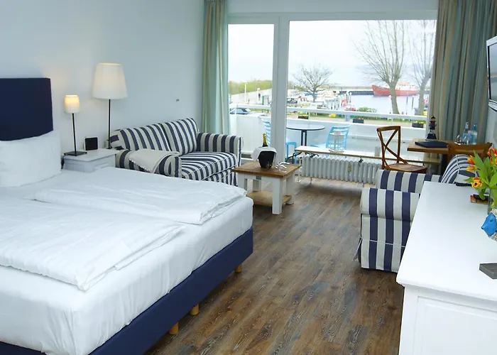 Acqua Yachthotel&restaurant Hotel