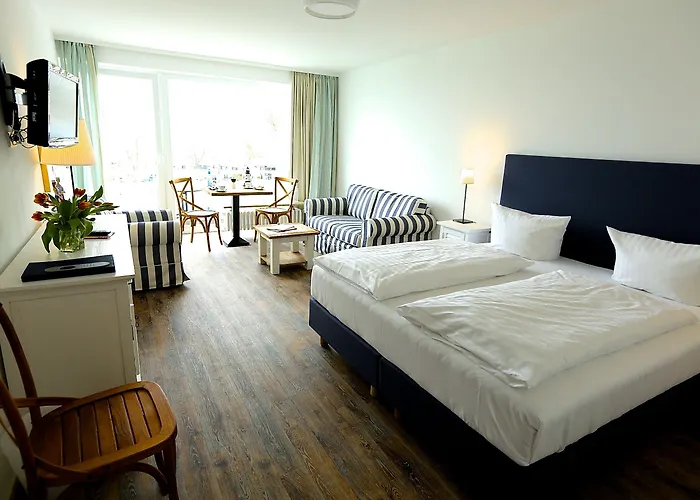 Hotel Acqua Yachthotel&restaurant 4*