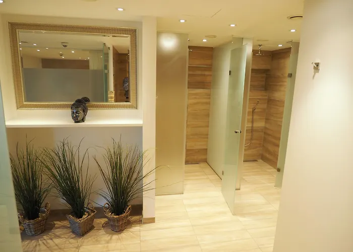 Acqua Yachthotel & Restaurant Ξενοδοχείο 4*