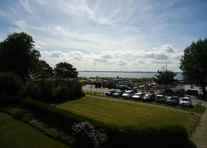 Acqua Yachthotel & Restaurant Ξενοδοχείο 4*