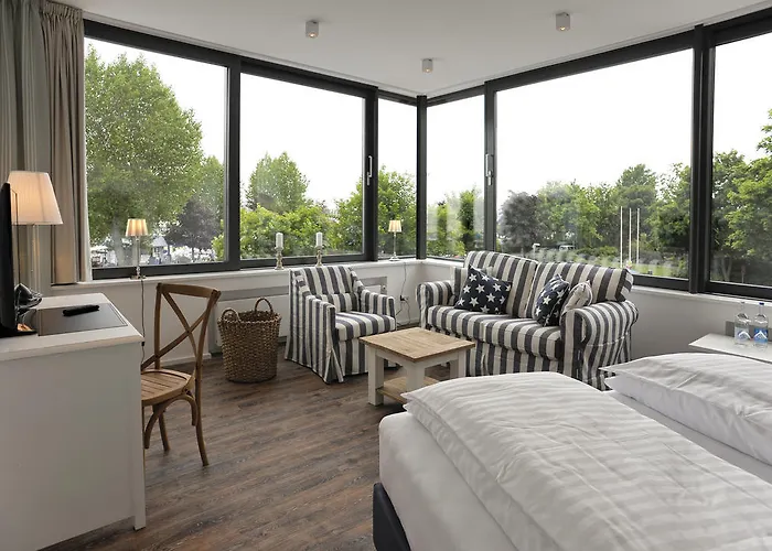 Acqua Yachthotel&restaurant Strande