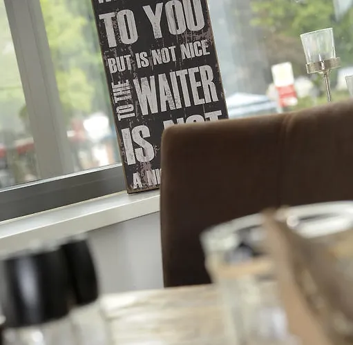 Ξενοδοχείο Acqua Yachthotel & Restaurant